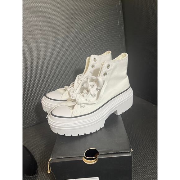 Converse Women's Chuck Taylor All Star Lugged Heel Platform Sneaker White 5 - Picture 3 of 7